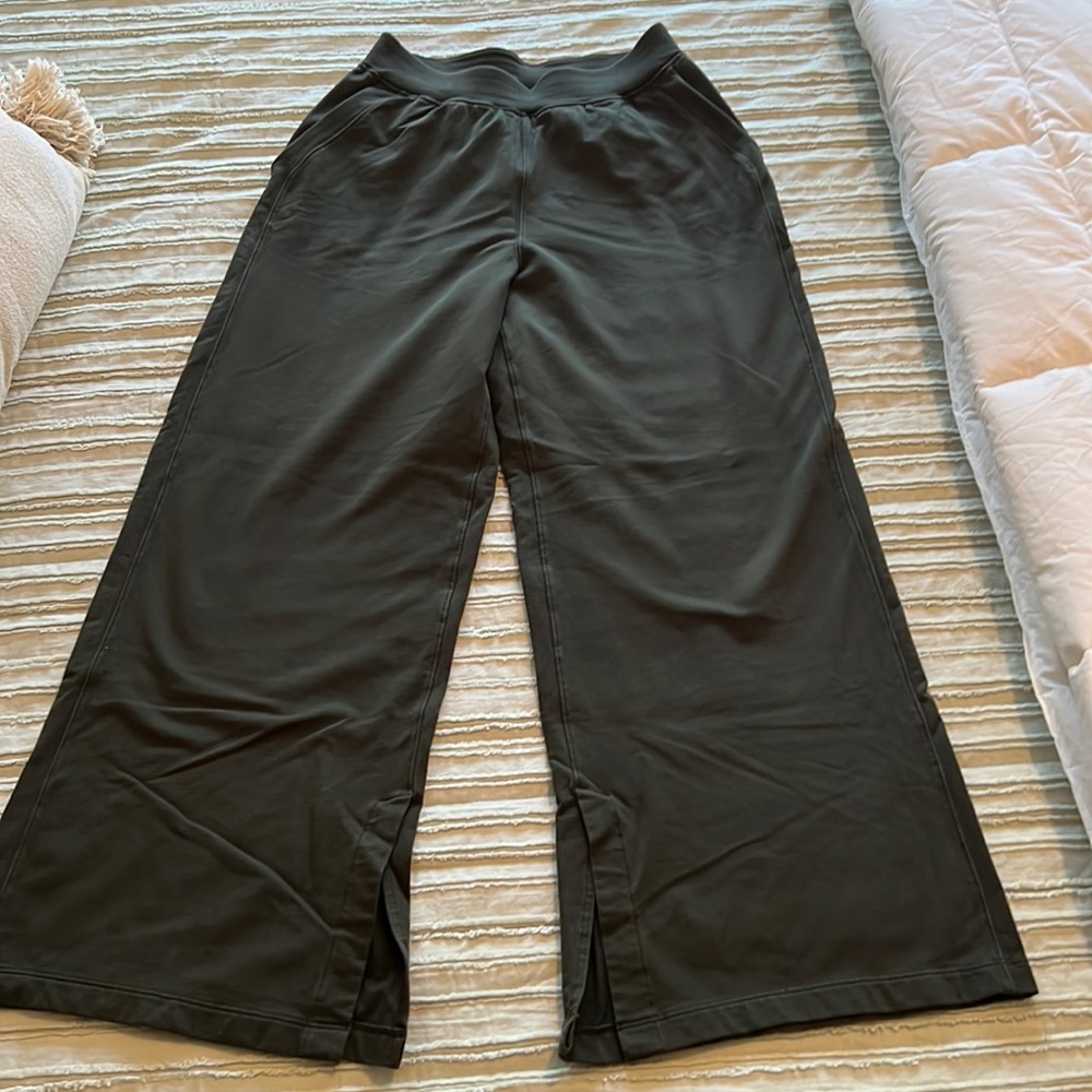 Lululemon wide leg side split high-rise pant